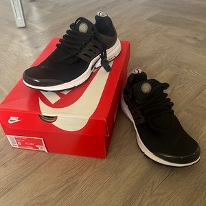 NIKE AIR PRESTO MEN SIZE 8